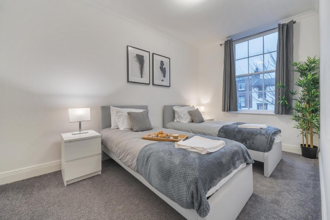 Modern, City Centre -2 Bedroom Apartments Reading Luaran gambar